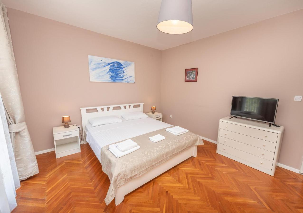 Ioannis Apartments Tivat Extérieur photo