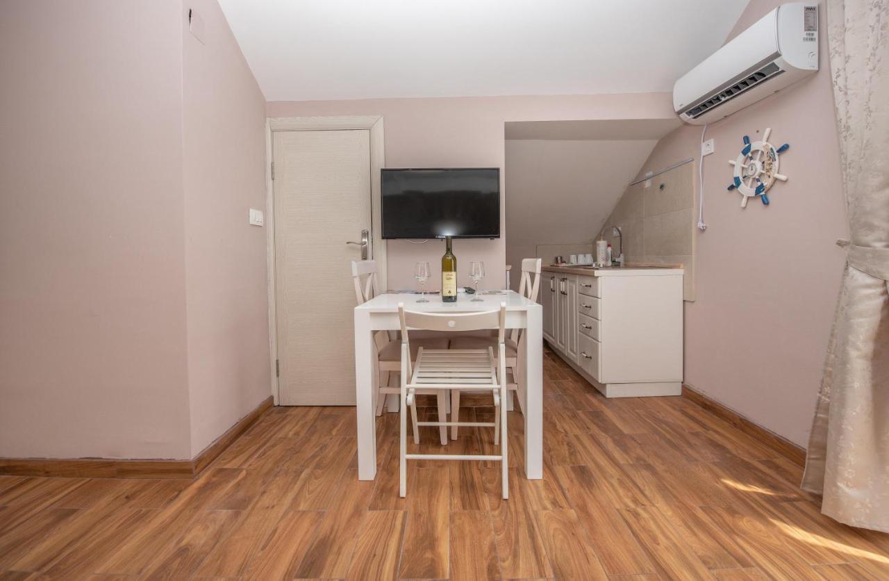 Ioannis Apartments Tivat Extérieur photo